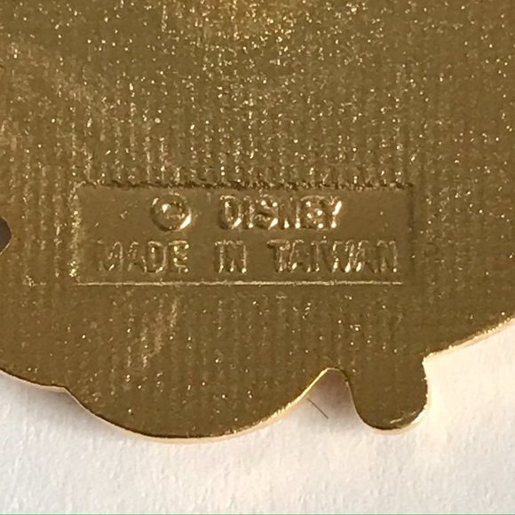 Vintage Disney Mickey Animator Pin Lapel Artist Signed Taiwan Rare Disneyana - Picture 7 of 10